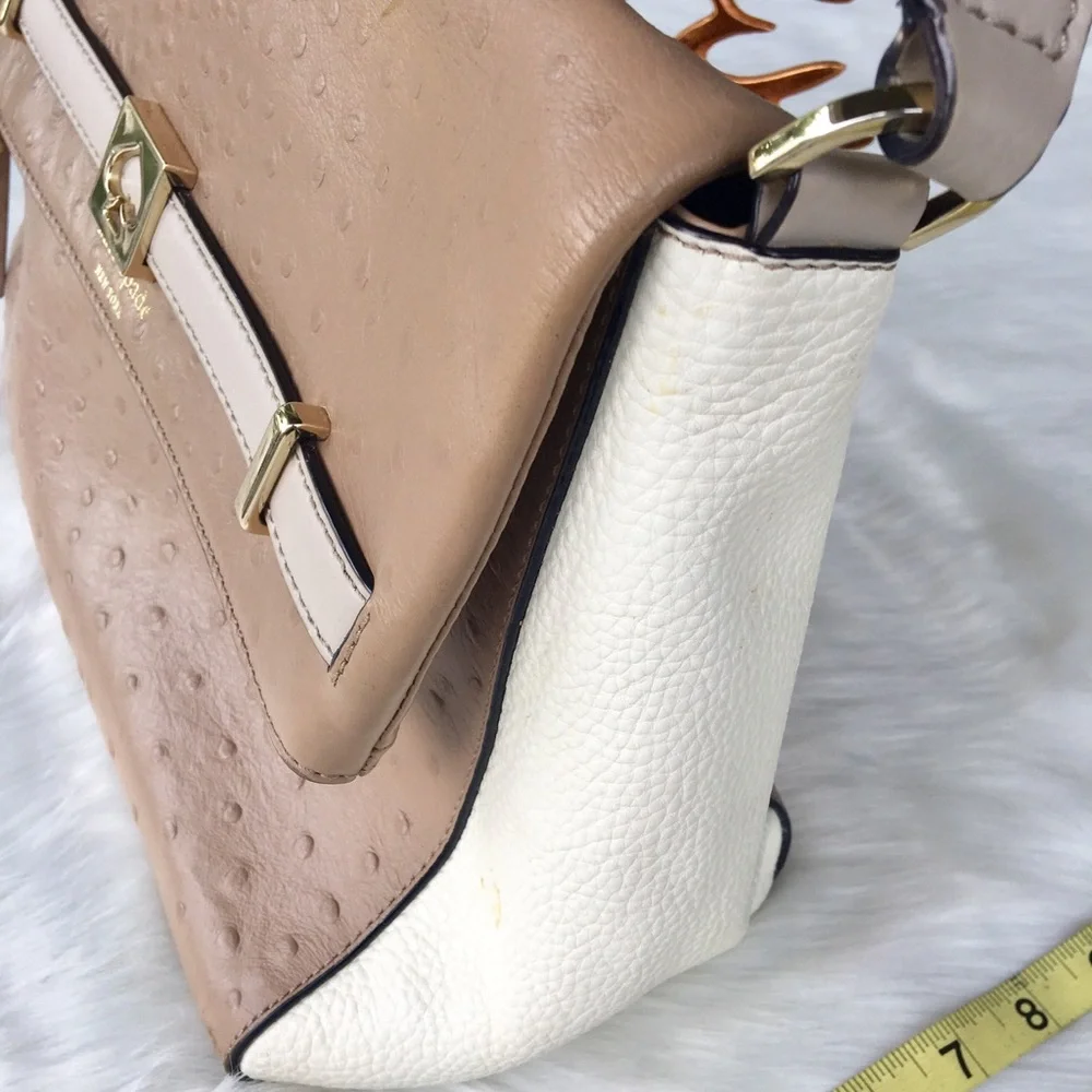 Kate Spade Ostrich Tan / Cream Purse